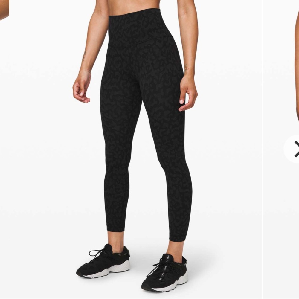 Lululemon Align Pant II 25"
Formation Camo Deep Coal Multi